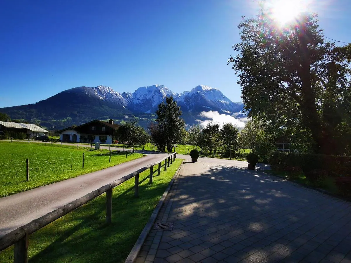 Gastehaus Schonfeld Bed & Breakfast Schoenau am Koenigsee Germany